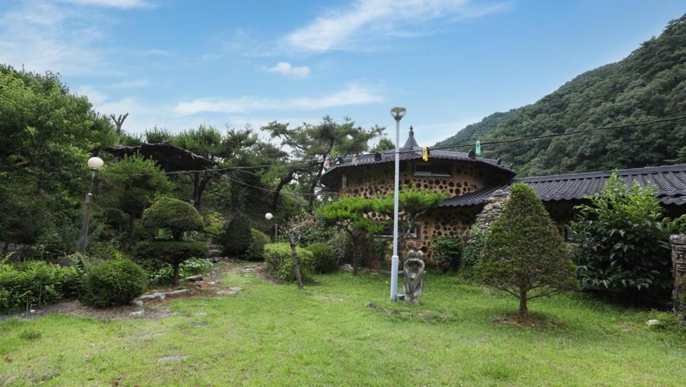 Hoengseong Daraegol Sanbang Pension Exterior foto